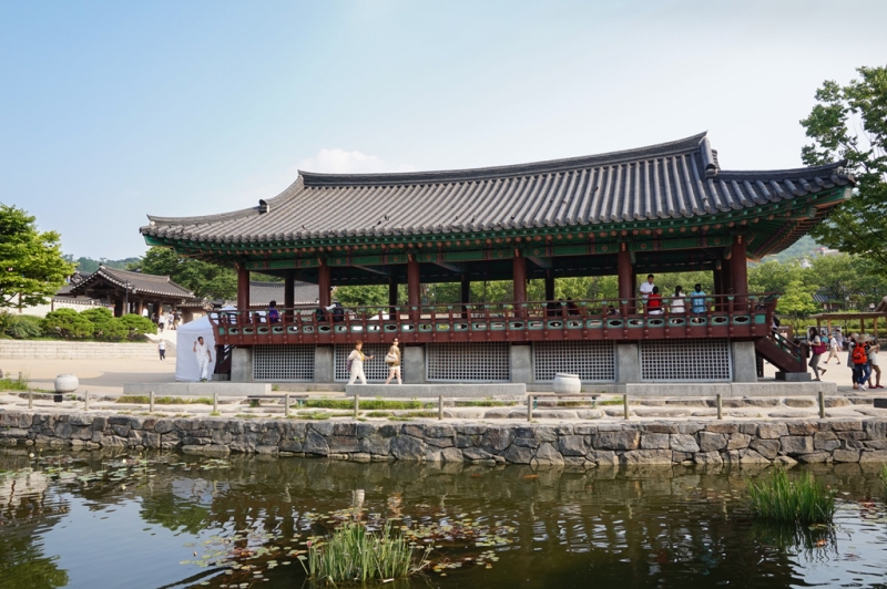 10 reasons to visit South Korea