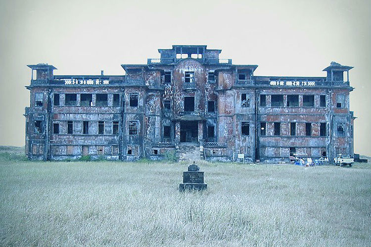 Bokor Hill ghost town in Cambodia