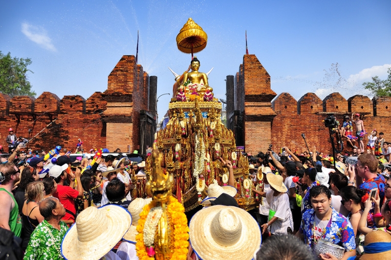 Chiang Mai. Ancient Temples and Monuments of the Thai Cultural Capital