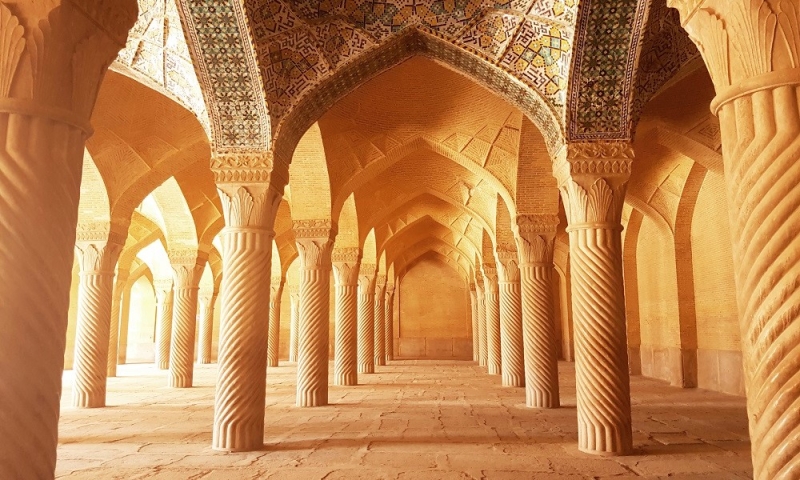 Feel like a Prince of Persia: going to Iran