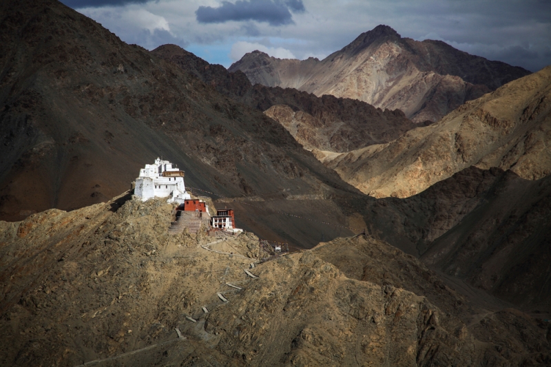 How to Travel the Himalayas by Motorcycle