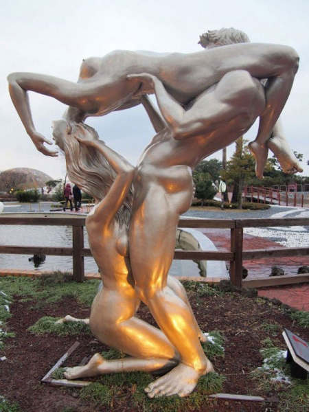 “Land of Love”: South Korean park with erotic sculptures