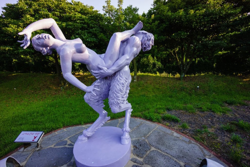 “Land of Love”: South Korean park with erotic sculptures