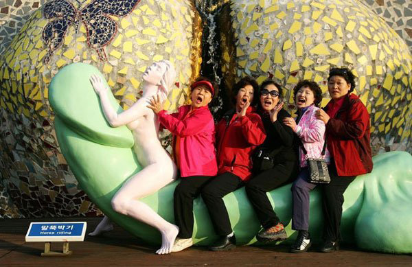 “Land of Love”: South Korean park with erotic sculptures