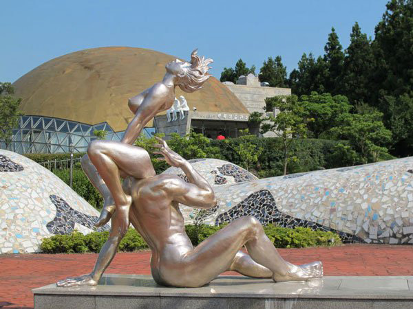 “Land of Love”: South Korean park with erotic sculptures