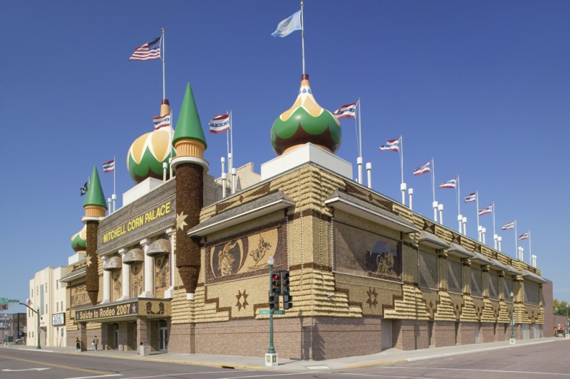 The Green Giant, the Corn Palace, and Devil&#39;s Tower: A Journey from Chicago to Rapid City