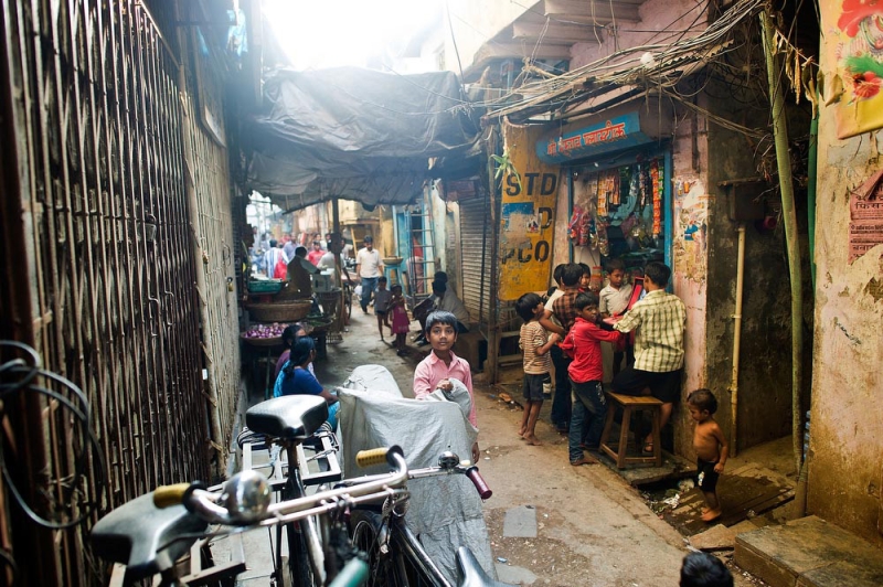 The largest slum in the world - Dharavi, Mumbai