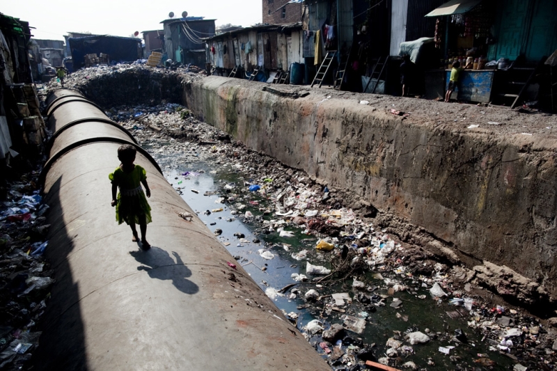 The largest slum in the world - Dharavi, Mumbai