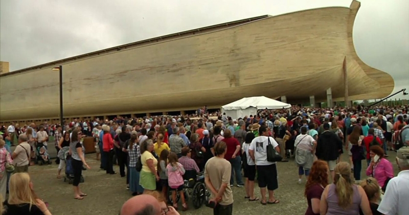 They swung at the sacred: a life-size Noah&#39;s Ark was built in the USA