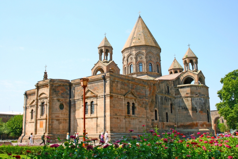 To Armenia without a passport. Part II: Temples, Parks and Ancient Stories