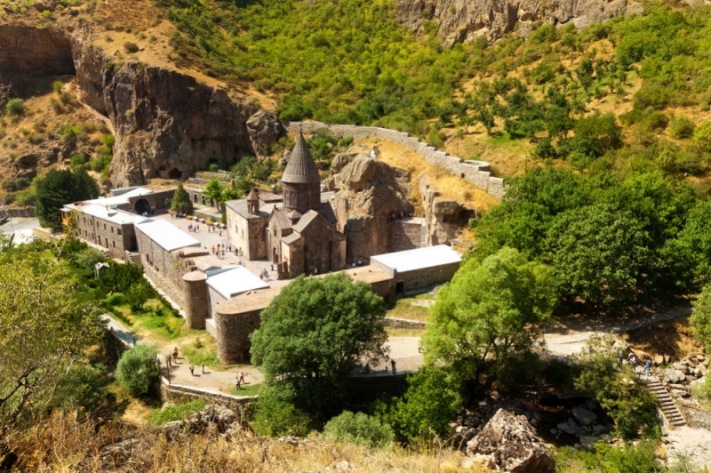 To Armenia without a passport. Part II: Temples, Parks and Ancient Stories