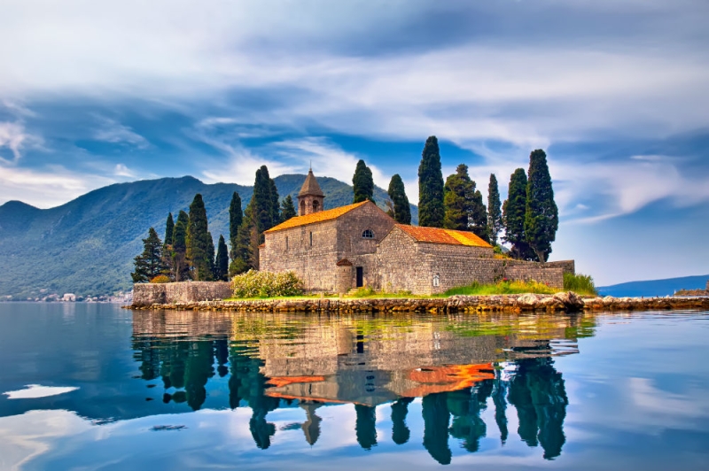 5 reasons, after reading which, you will pack your suitcase and go to Montenegro