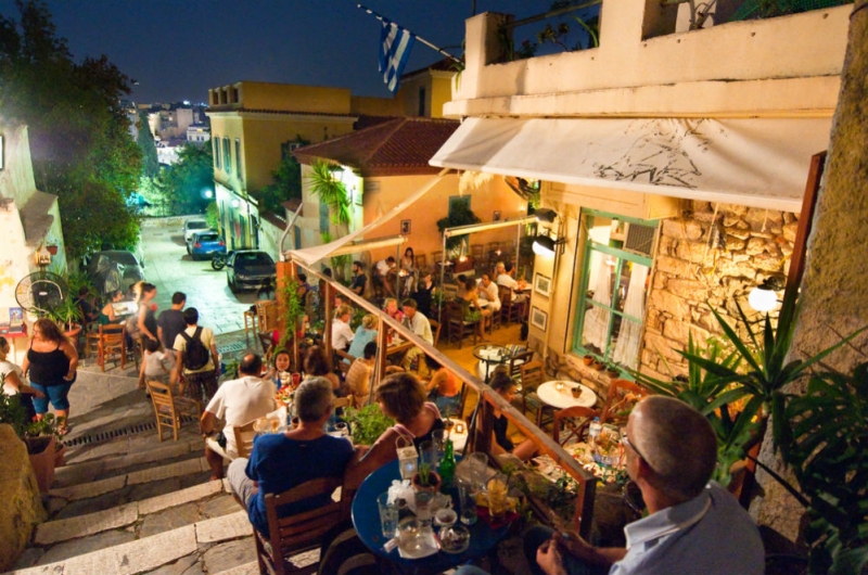 5 reasons to go to Athens during the velvet season