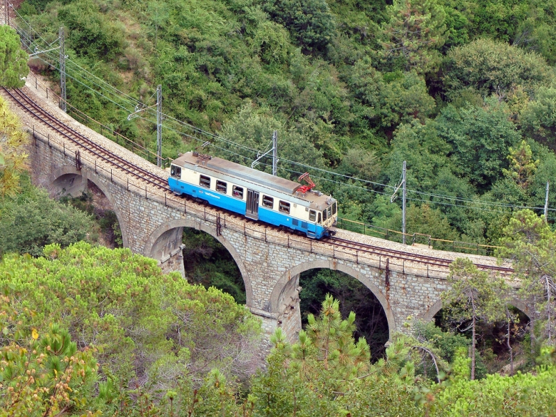 Across Italy by train: the best tourist routes