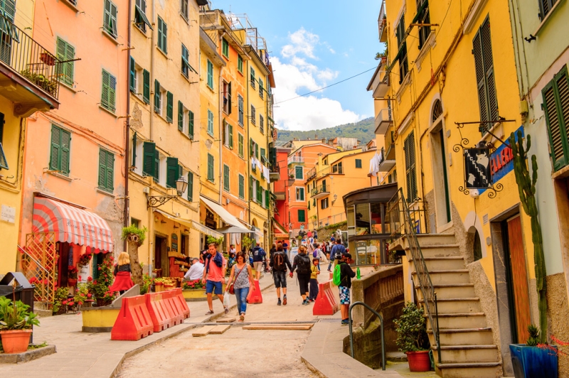 Cinque Terre: five lands of the Italian Riviera