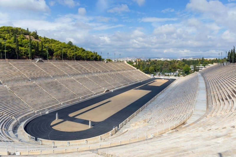 Free Athens guide: ancient ruins, observation decks and guided tours from locals