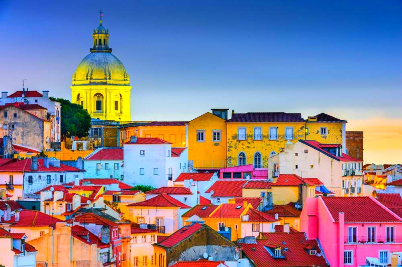 Funiculars, sweets and sad songs: 5 reasons to go to Lisbon