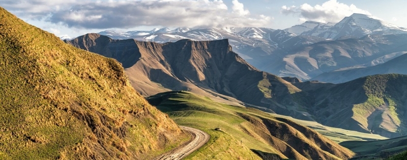 Ghost villages, mountains and fortresses: we are going to Dagestan