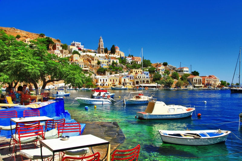 Hurry up to Greece!