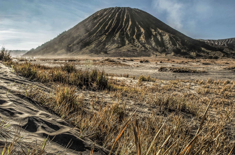 Island of 120 volcanoes, or why you should definitely visit Java