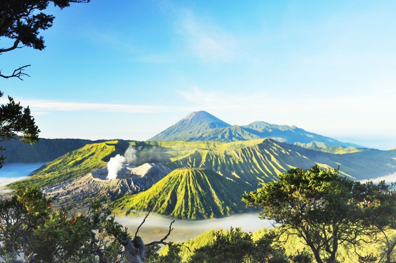 Island of 120 volcanoes, or why you should definitely visit Java