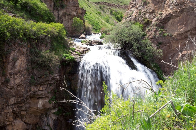 Like in Iceland: a route along the most beautiful waterfalls in Armenia