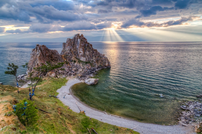 Nine reasons to go to Baikal this summer