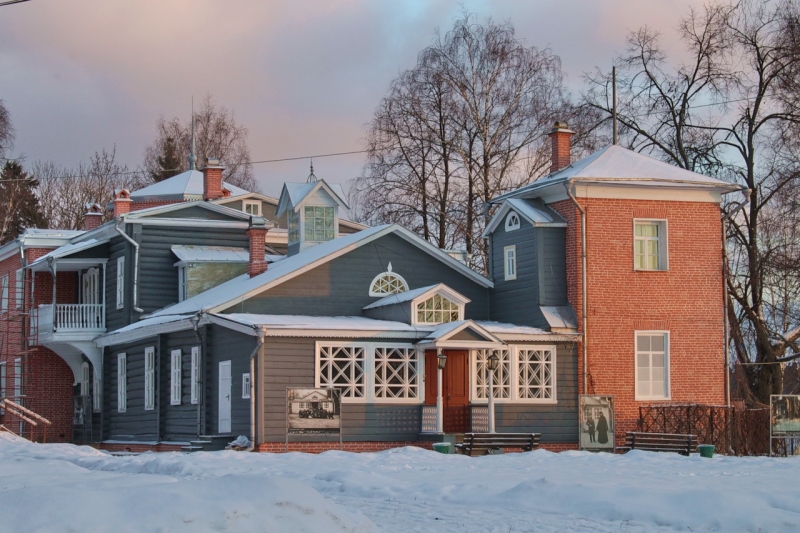 Noble estates near Moscow: Bolshie Vyazemy, Muranovo and Abramtsevo