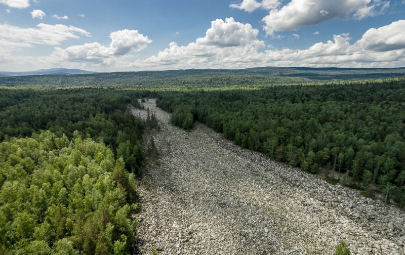 Out into nature without a tent: five national parks of the country with guest houses