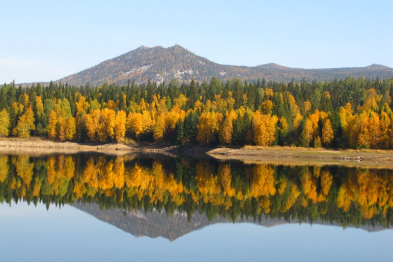 Out into nature without a tent: five national parks of the country with guest houses