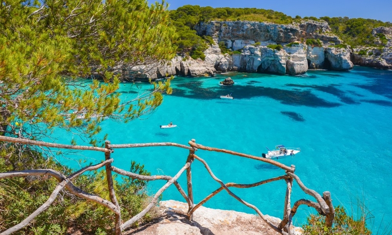 Waves, wind, sand: wild beaches of Spain