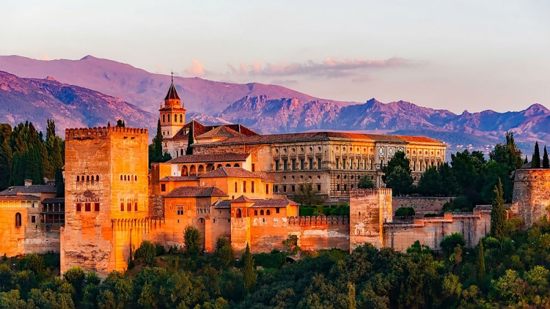 Where to go from Malaga by car: 6 ideas for day trips