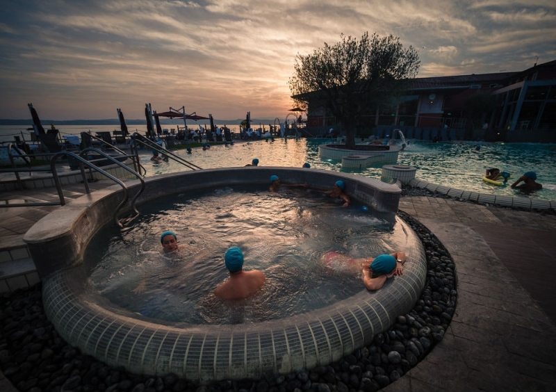 Why is everyone crazy about Lake Garda and what to do there