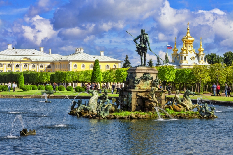 Why Peterhof has the best fountains in the world?