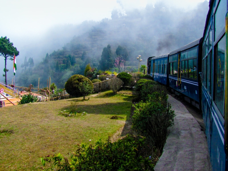 10 most beautiful train routes