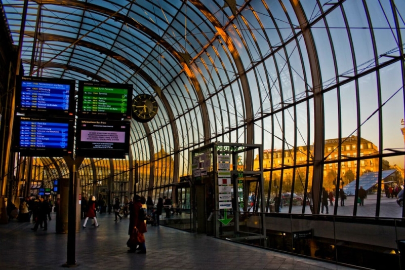 10 most beautiful train stations in the world