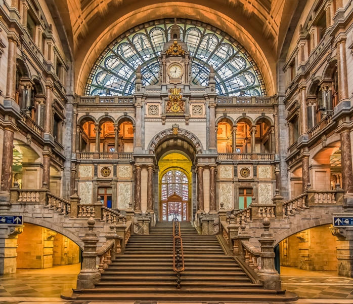 10 most beautiful train stations in the world