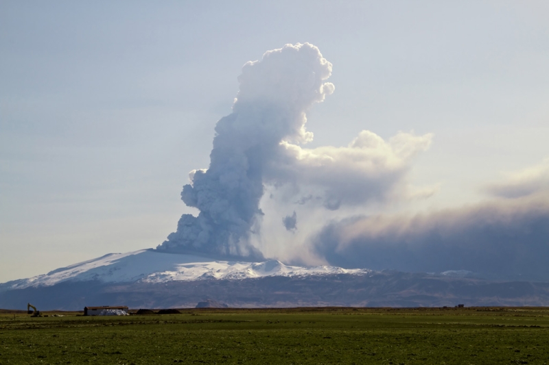 10 most beautiful views from volcanoes