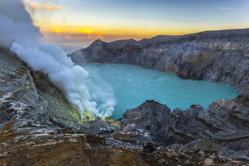 10 most beautiful views from volcanoes