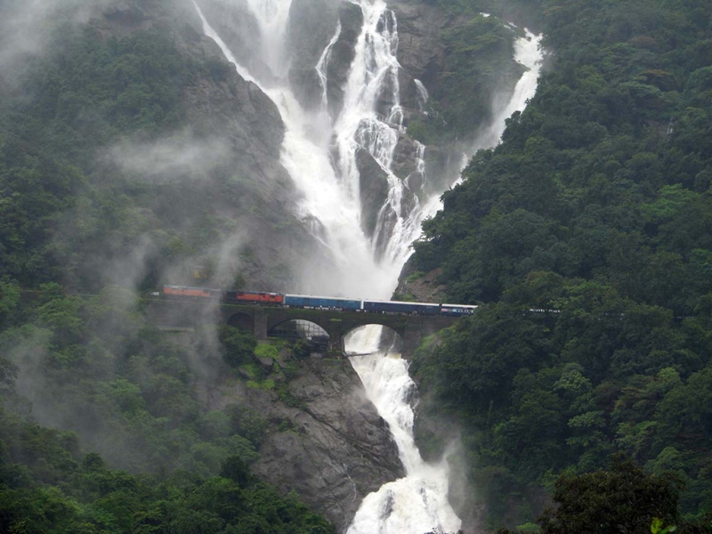 10 Scariest Train Routes in the World