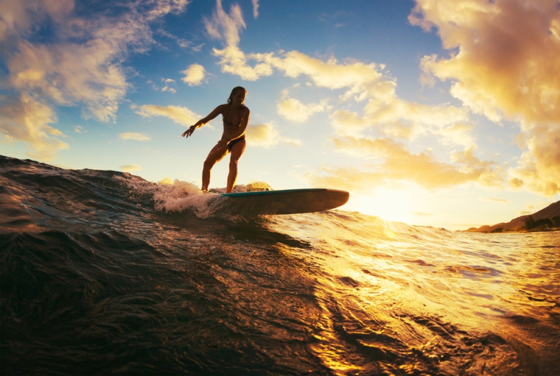 5 reasons to go surfing on holiday