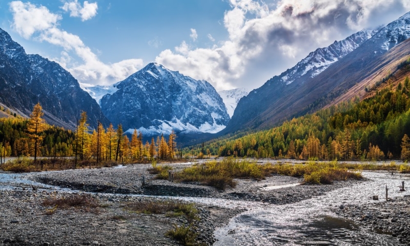 Aktru Gorge: a journey into the heart of the mountains