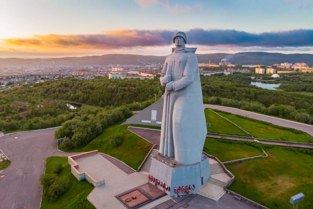 Business trip to Murmansk: where to work and what to visit