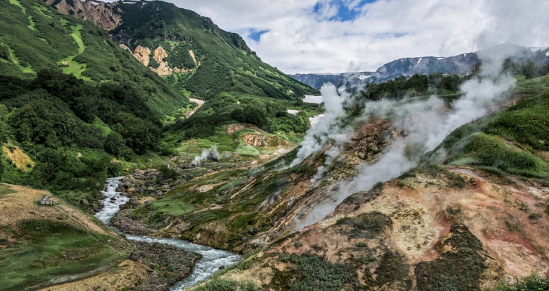 Holidays in Kamchatka in 2020: join the legends, conquer volcanoes and touch pristine nature