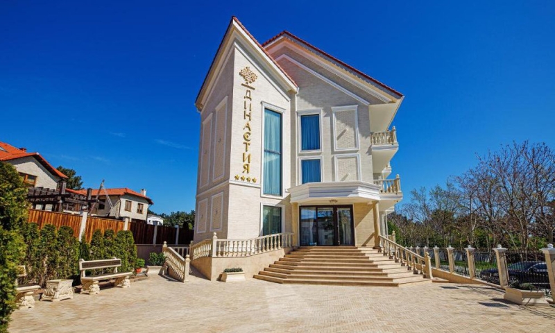 Ideal holiday on the Black Sea coast: 20 best hotels in Gelendzhik