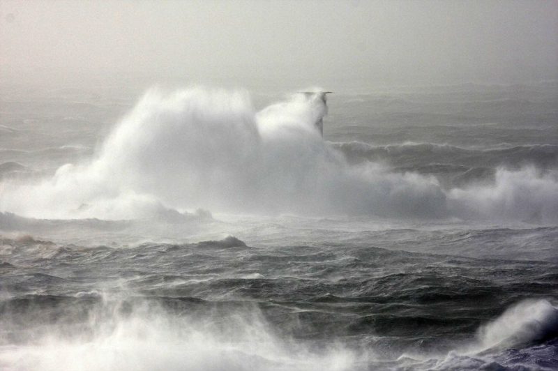 Keepers of the secrets of the seas: 5 lighthouses with an unusual history