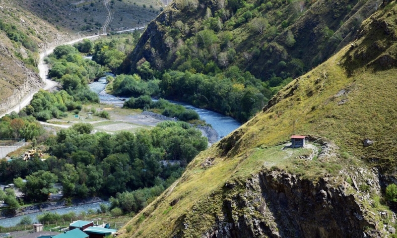 Land of Heroes: Vacation in Chechnya