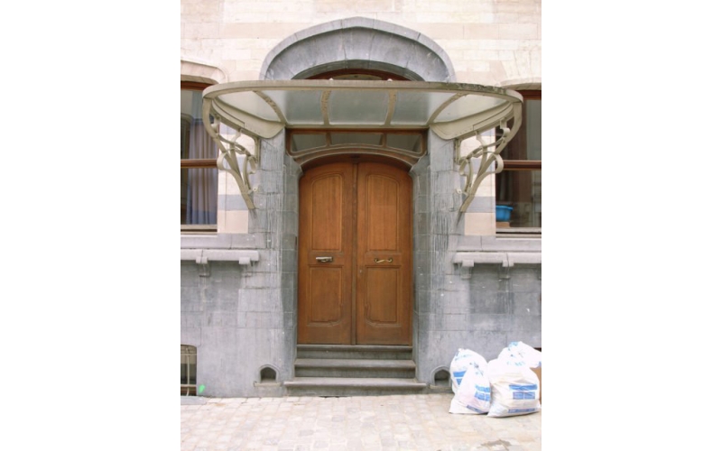 Open modern: a collection of doors in the Art Nouveau style