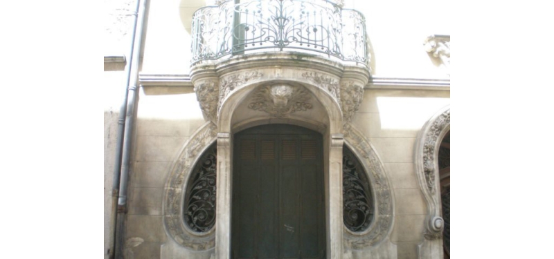 Open modern: a collection of doors in the Art Nouveau style