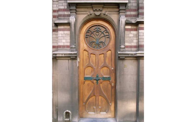 Open modern: a collection of doors in the Art Nouveau style